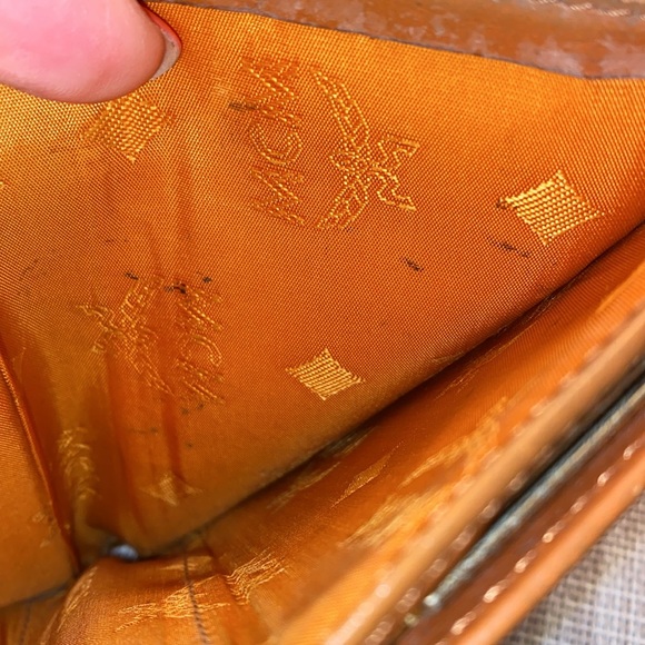 Authentic Rare MCM Kisslock Wallet - Picture 13 of 14